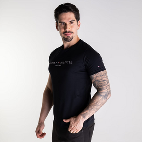 Camiseta Tommy Hilfiger 1985 Preta